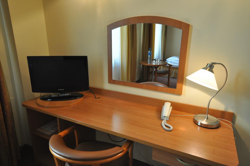 Small Single Room